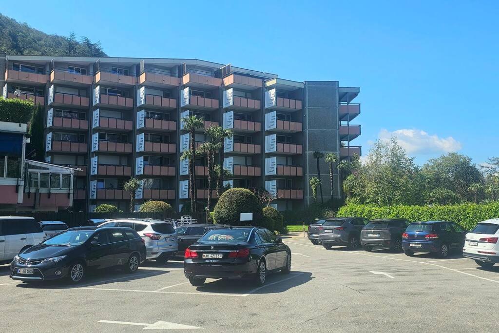 Idyllische Ferienwohnung In Bissone Bagian luar foto