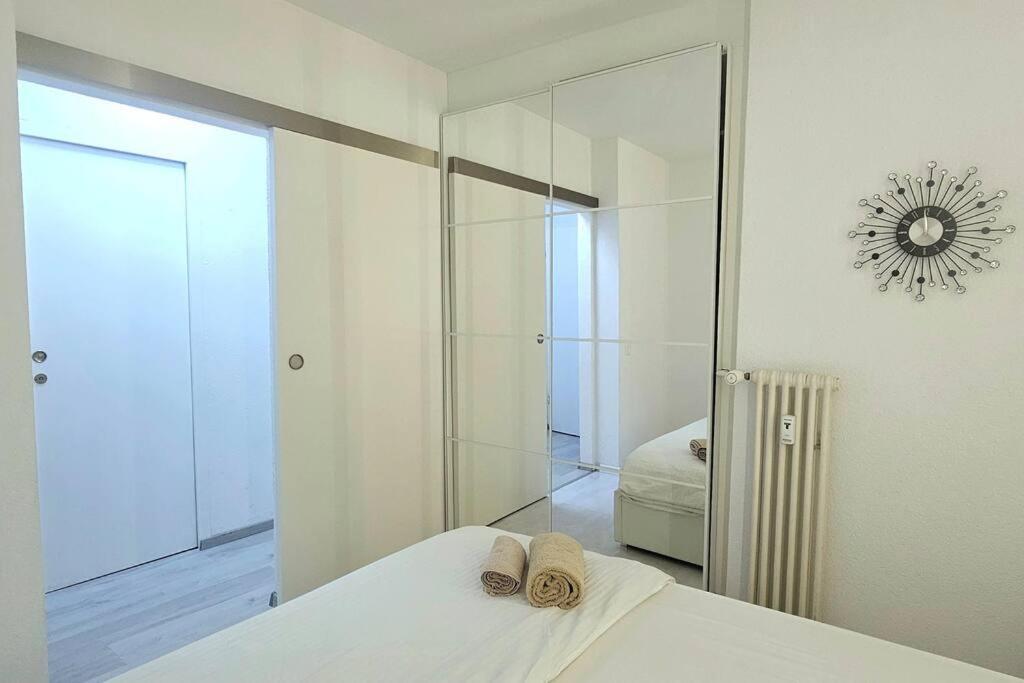 Idyllische Ferienwohnung In Bissone Bagian luar foto